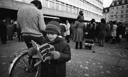 Vernissage «dieses buch ist gratis» – Wild Card 20