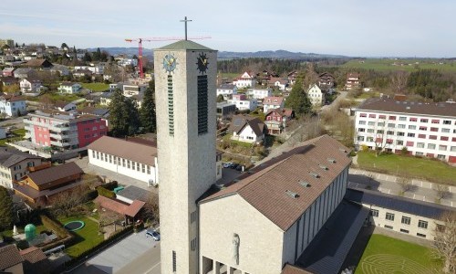 Röm.-kath. Pfarreizentrum St. Laurentius