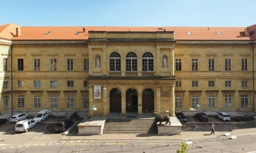 Salle Rott, 1er étage - Bibliothèque Publique et Universitaire de Neuchâtel
